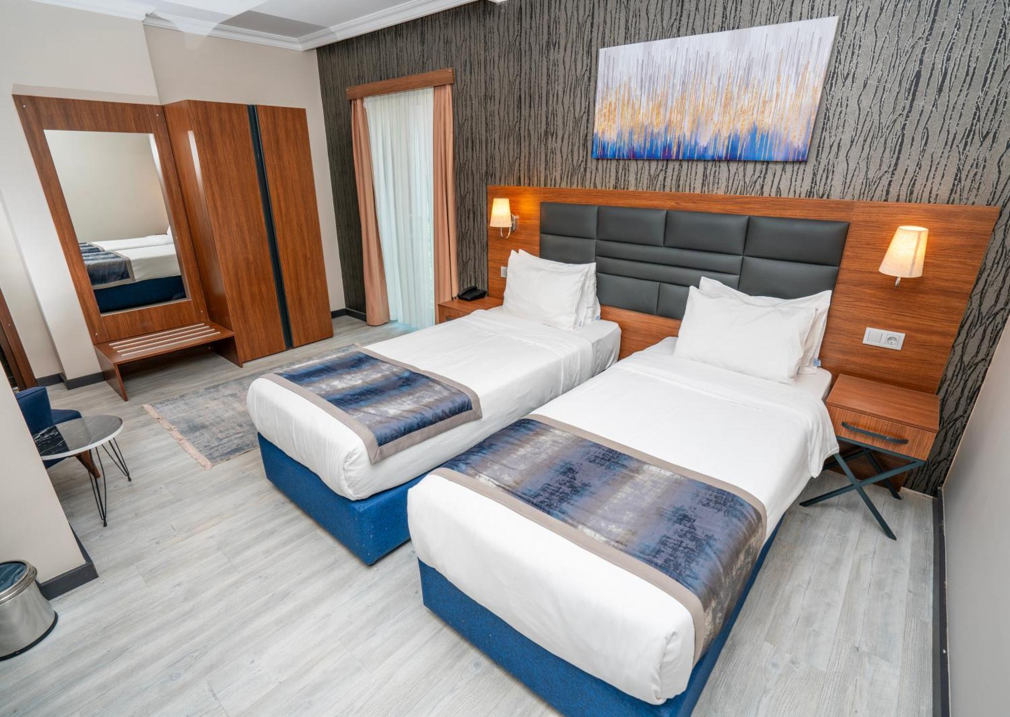 The Bostanci Otel Istanbul Exterior photo