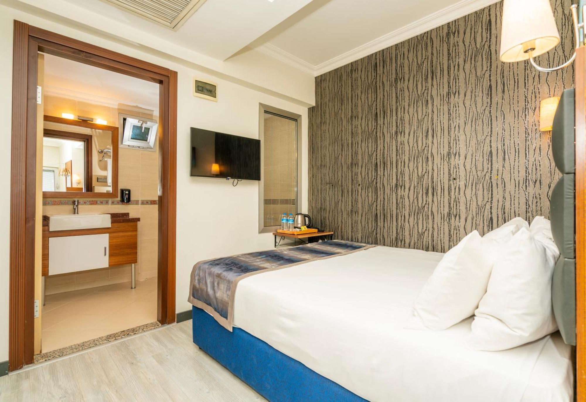 The Bostanci Otel Istanbul Exterior photo